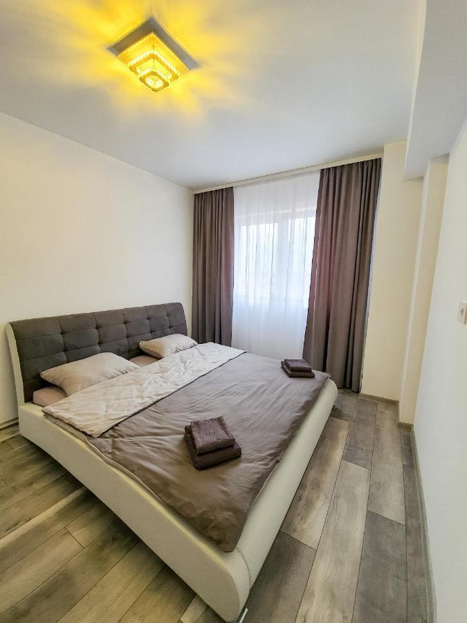 Central.Deluxe.Apartament.Oradea Exterior foto